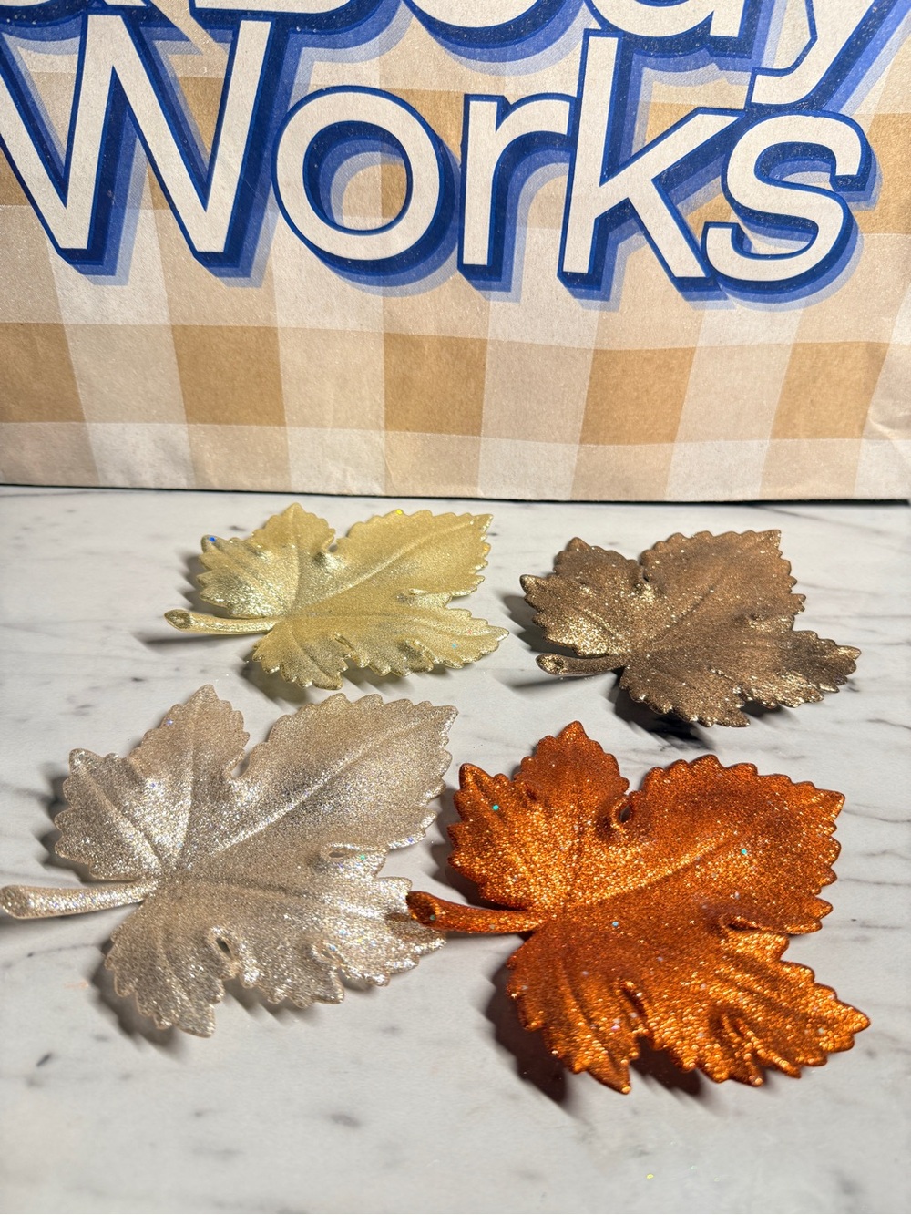 ✨ NEW SET OF 4 BATH & BODY WORKS GLITTER LEAVES MAGNETIC CANDLE TOPPER ✨ RARE
